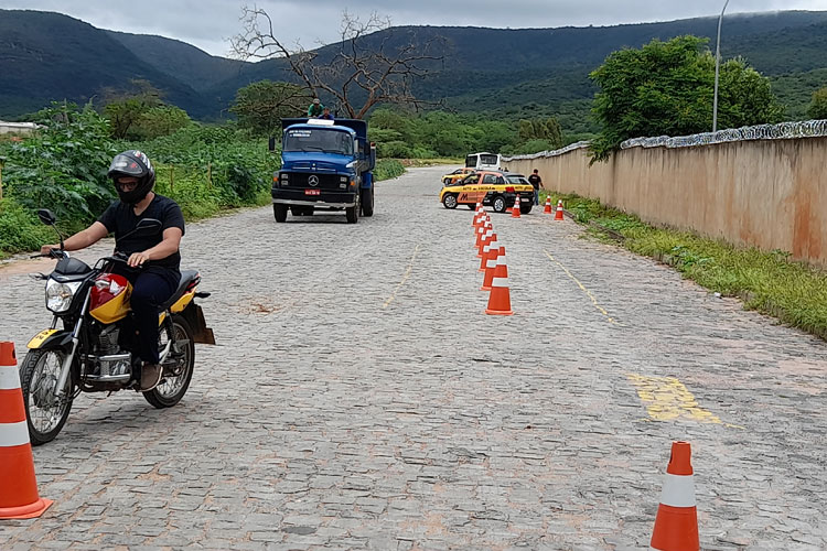 Brumado: Nova área para aulas práticas de direção é invadida por animais e não conta com iluminação