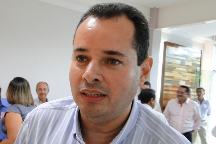 Natural de Livramento de Nossa Senhora, deputado Nelson Leal irá presidir a AL-BA