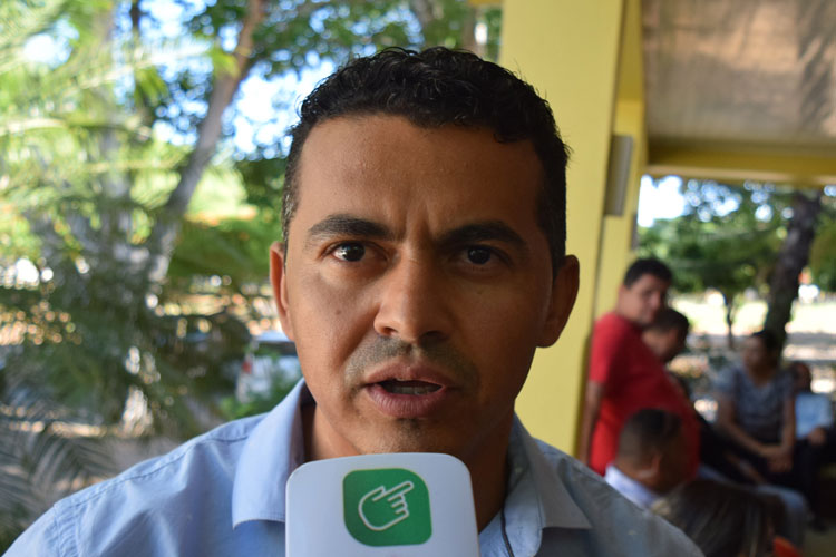 Prefeito de Guajeru, Gil Rocha, reforça campanha pela instalação da policlínica em Brumado