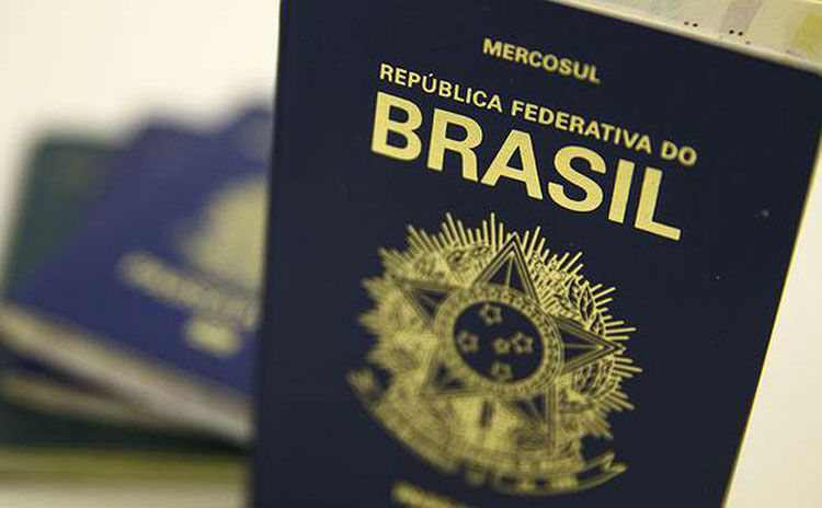 Com pouca verba, Polícia Federal suspende emissão de passaportes