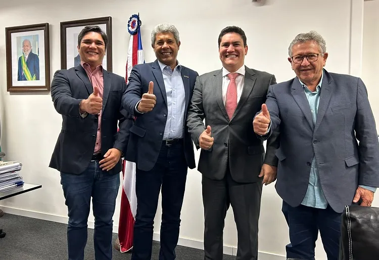 Guilherme Bonfim apresenta demandas para Brumado em audiência com governador