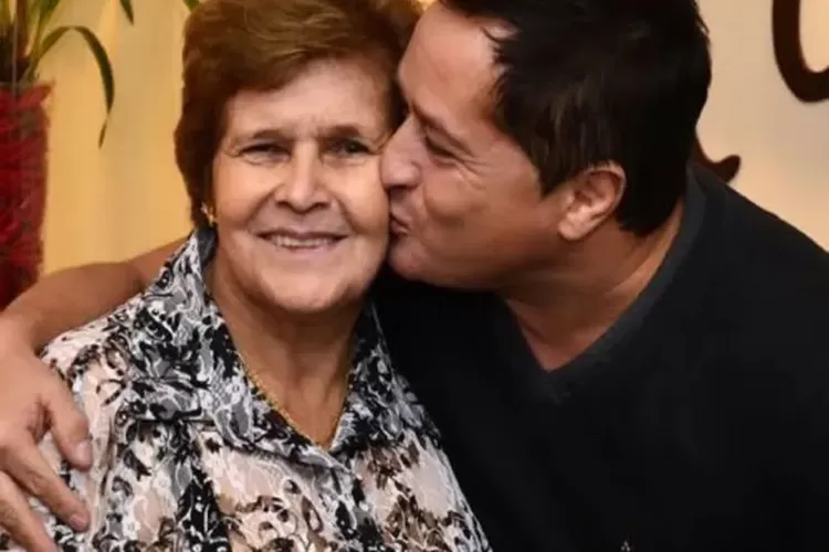Mãe do cantor Leonardo morre aos 87 anos em Goiânia