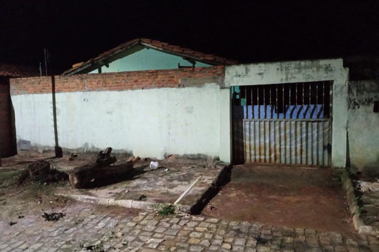 Casal é encontrado morto dentro de casa na cidade de Cordeiros