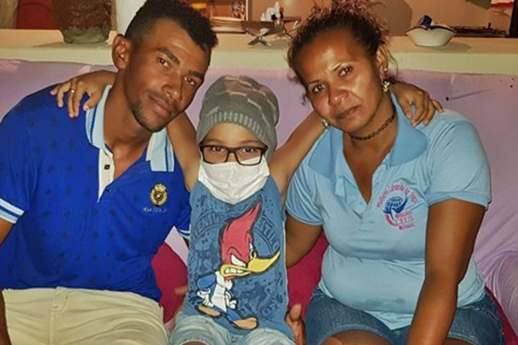 Palmas de Monte Alto: Mãe pede ajuda para tratamento do filho diagnosticado com Adenoide Esponjosa