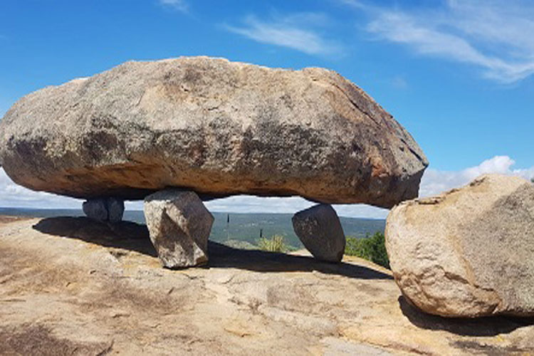 Paramirim conta com monumento pré-histórico raro