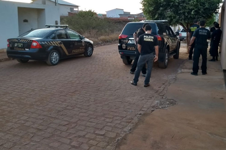 Polícia Federal realiza operação e cumpre mandados em Brumado