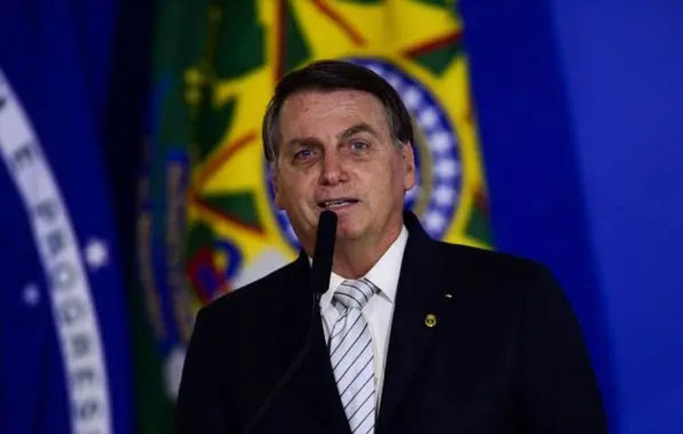 Deputados dos EUA pedem que Jair Bolsonaro seja extraditado ao Brasil