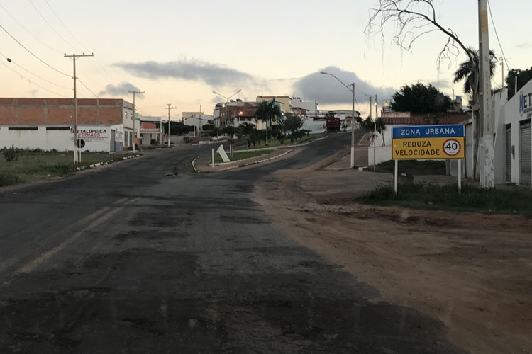 Tanhaçu: Homem é preso depois de ser flagrado com veículo roubado em desmanche