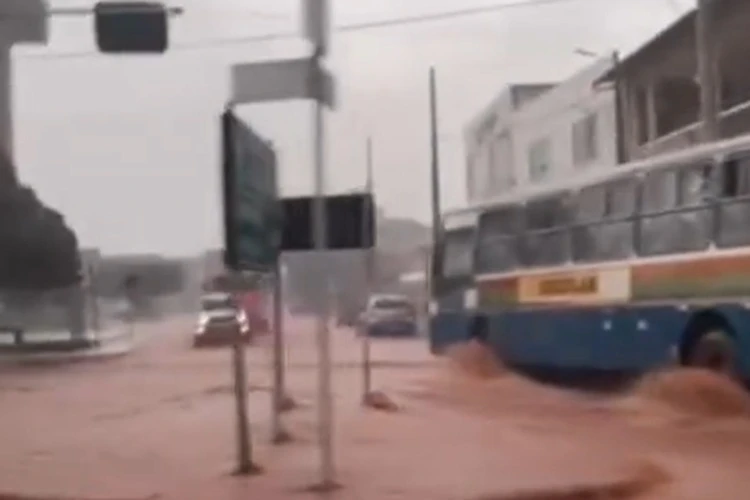 VÍDEO: Temporal provoca alagamentos em Livramento de Nossa Senhora
