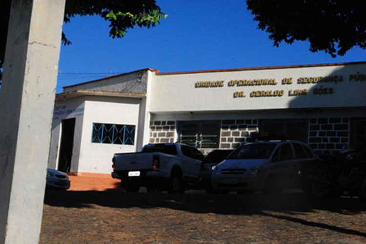 Detento pula o muro e foge durante o banho de sol na Cadeia Pública de Caetité