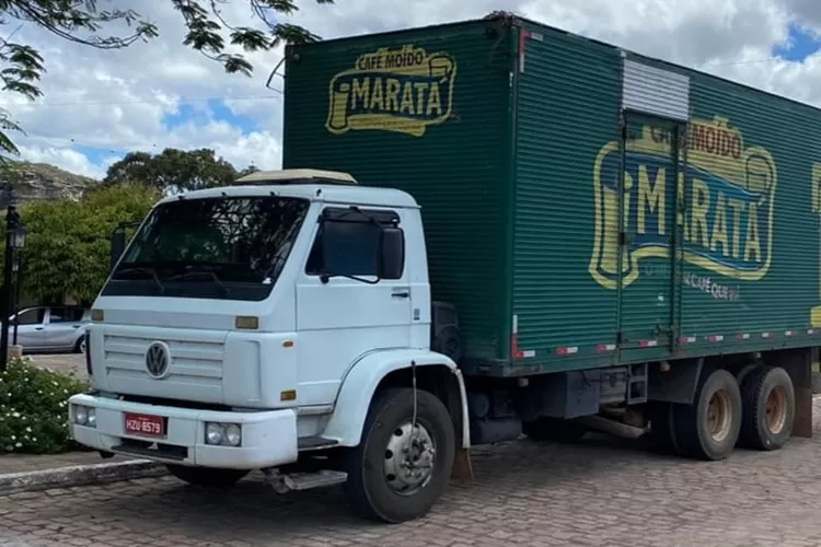 Barra da Estiva: Mulher é presa com carga de 14 toneladas de café roubada