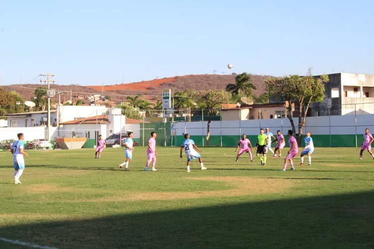 Abertura do Campeonato Brumadense de Futebol com muitos gols