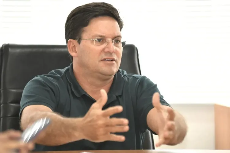 'Sob o comando do PT, a Bahia fica na rabeira nacional', critica João Roma