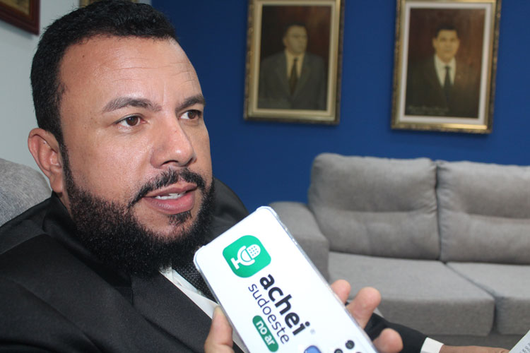 Vereador Beto Bonelly apresenta indicações em benefícios da comunidade brumadense