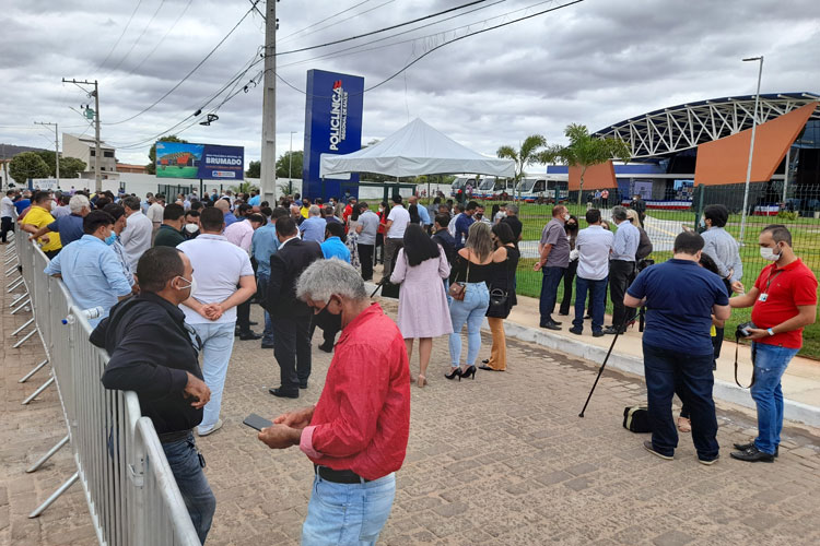 Brumado: Mau tempo impossibilita pouso de aeronave com governador e inauguração da policlínica é adiada