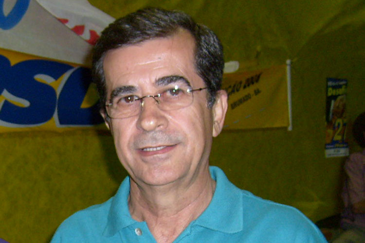 Brumado: Ex-deputado infarta e passa por cateterismo em Vitória da Conquista