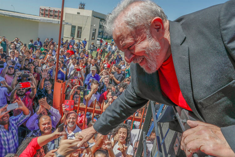 Datafolha: Lula soma 31%, Bolsonaro, 15% e Marina Silva, 10%