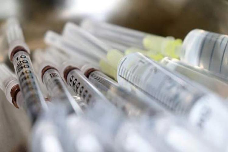 Governo da Bahia entra com ação no STF para compra de vacina com certificação internacional