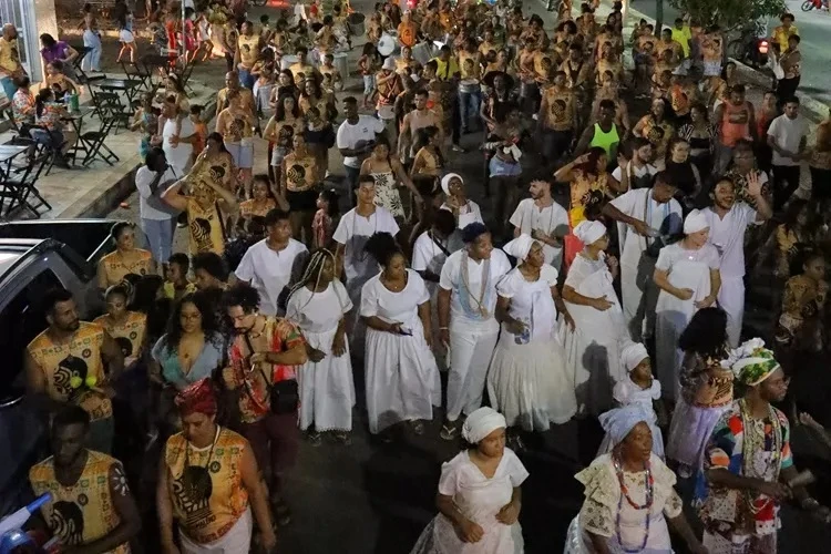 Mais de 20 anos do desfile Afromaleko celebrando a consciência negra em Guanambi 