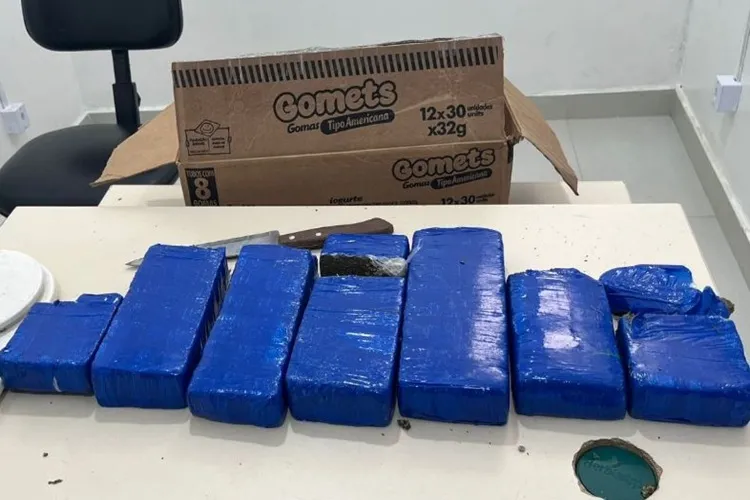78ª CIPM apreende 4 kg de maconha durante patrulhamento em Vitória da Conquista