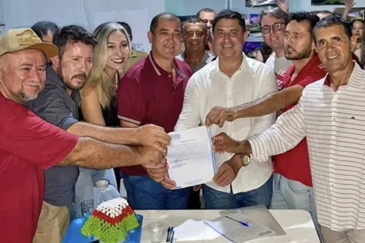 Prefeito autoriza obra de escola de mais de R$ 1,2 milhão em Malhada de Pedras