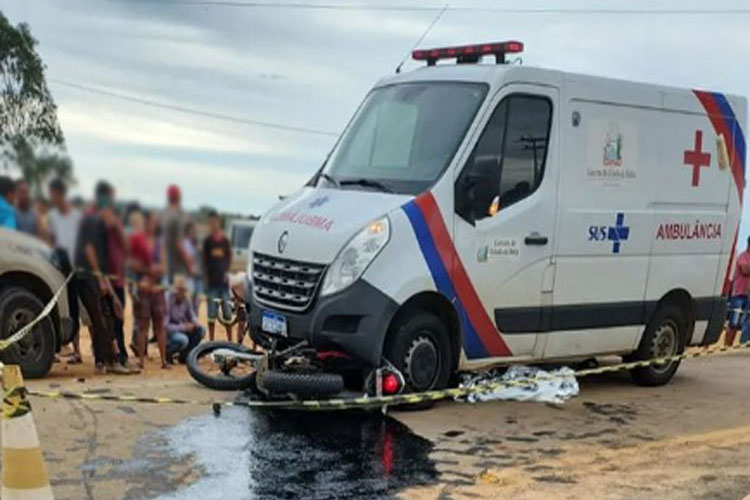 Homem morre em acidente envolvendo ambulância de Presidente Jânio Quadros
