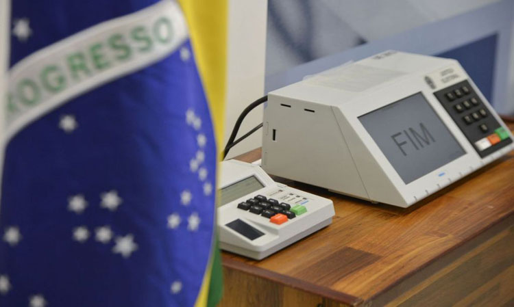 Eleitores devem regularizar cadastro no TRE-BA até 4 de maio