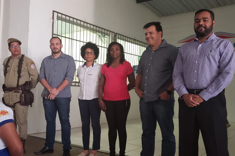 Conseg visita Escola Idalina Lobo para conhecer a metodologia militar em Brumado