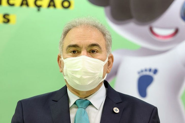 Ministro da Saúde confirma 2 casos da 'deltacron' no Brasil
