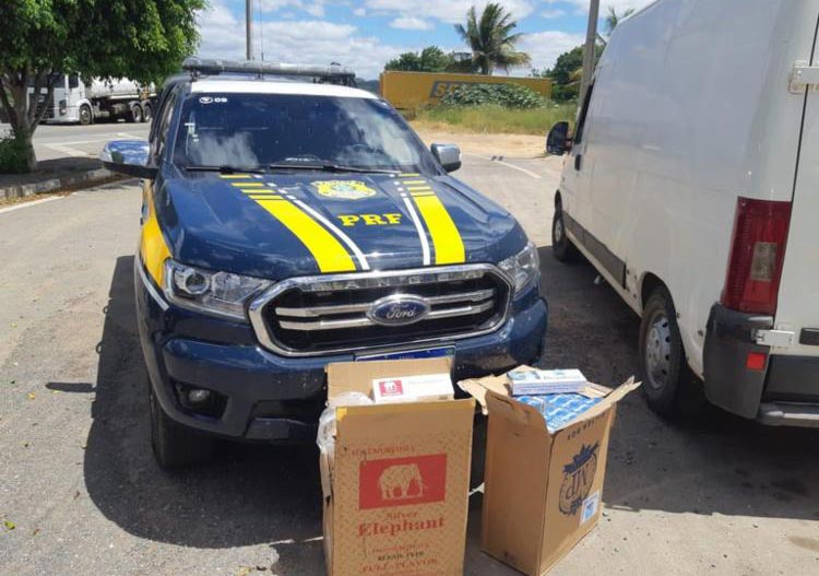 Idoso é flagrado transportando cigarros contrabandeados na Chapada Diamantina