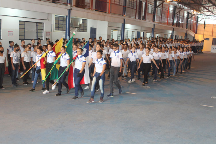 Solenidade em alusão ao 2 de Julho é realizada na Escola Idalina Azevedo em Brumado