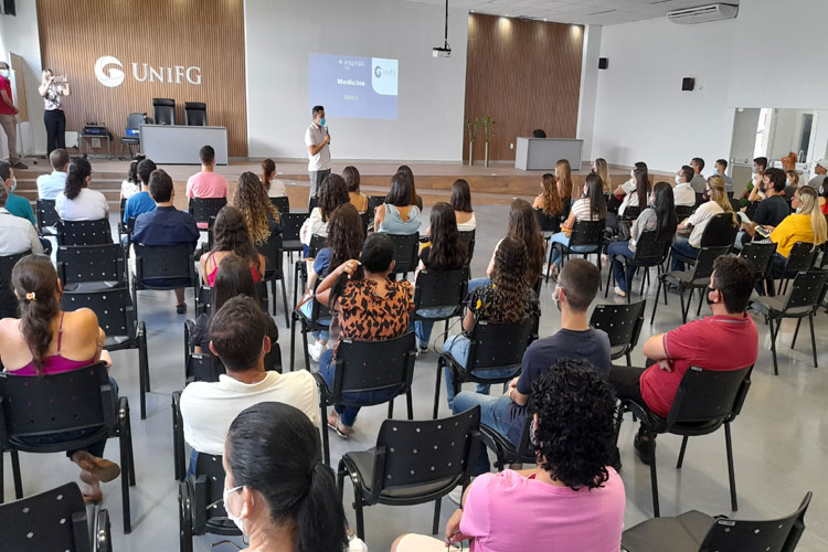 UniFG realiza aula inaugural do curso de Medicina em Brumado