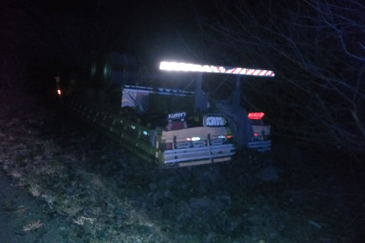 Palmas de Monte Alto: Caminhoneiro morre preso às ferragens de caminhão na BR-030