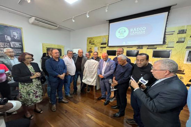 Rádio Câmara com a frequência FM 90,3 é inaugurada em Vitória da Conquista