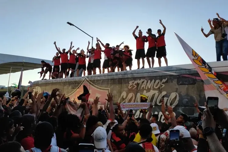 Vitória conquista o primeiro título nacional de sua história e vaga na Copa do Brasil 2024