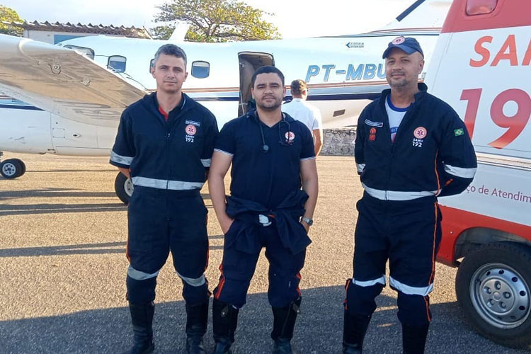 Brumado: Com problemas respiratórios, recém-nascido é transferido de UTI aérea para Salvador