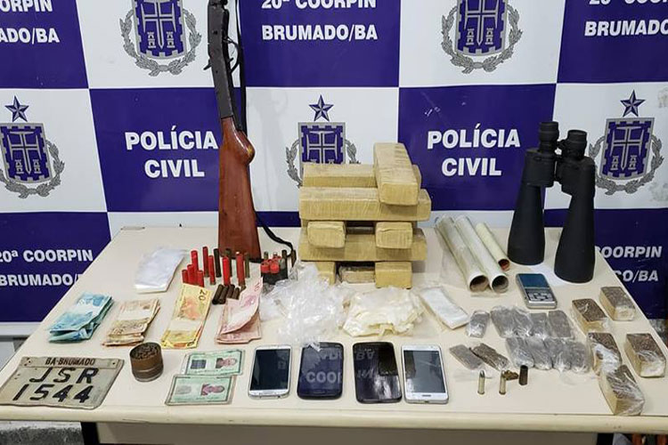 Brumado: Polícia Civil apreende 8 kg de maconha, arma de fogo e munições