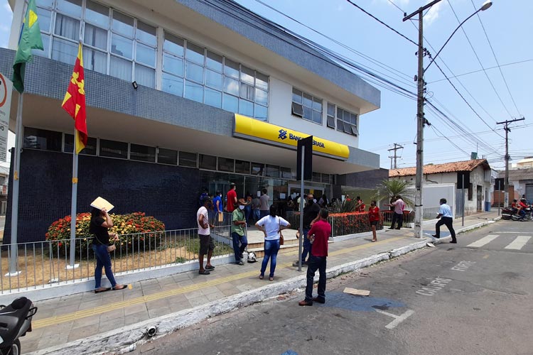 Brumado: Bancos se recusam a abrir contas para candidatos e partidos e são notificados pela justiça eleitoral