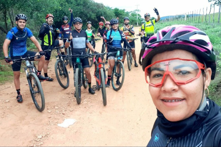 'O ciclismo melhorou minha vida', comemora brumadense no dia do ciclista
