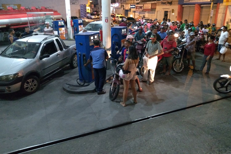Pós-paralisação dos caminhoneiros e consumidores ainda fazem fila por gasolina em Brumado