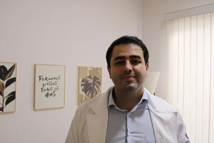Neuropediatra alerta para os efeitos nocivos das telas para crianças com TEA e TDAH