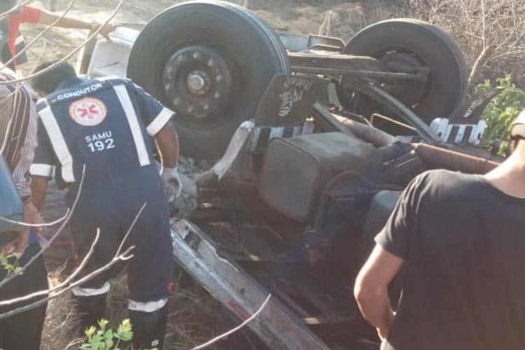 Rio do Antônio: Motorista de 28 anos morre em acidente na BR-030 no distrito de Ibitira
