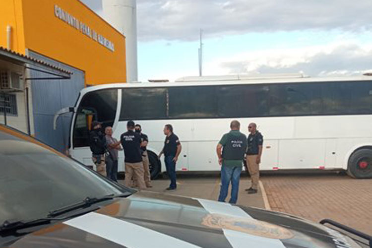 44 presos são transferidos do Complexo Policial de Guanambi para presídio de Barreiras