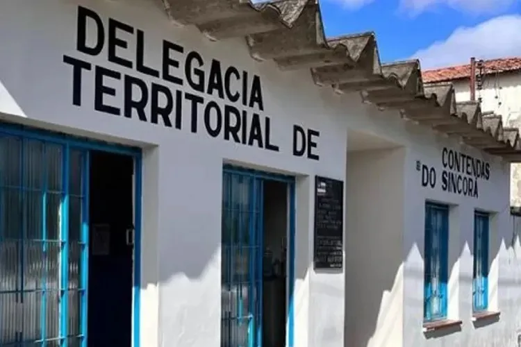 200 sacos de cimento são furtados em obra da Escola Integral em Contendas do Sincorá