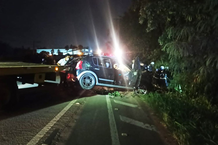 Itabuna: Dois morrem após veículo capotar e cair em ribanceira na BR-101