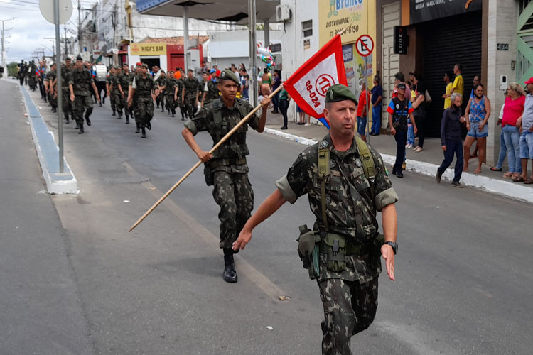 Após dois anos, desfile de 7 de setembro volta a acontecer em Brumado