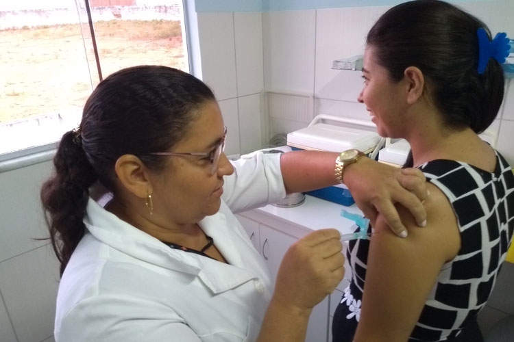 Campanha de vacinação atinge 50% da meta em Brumado
