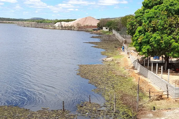 Brumado: Sem fiscalização, mineradores e particulares invadem Rio do Antônio