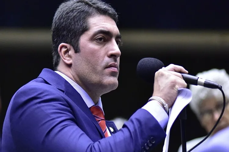 Otto Alencar já assegurou vaga no TCE para o filho, garantem aliados