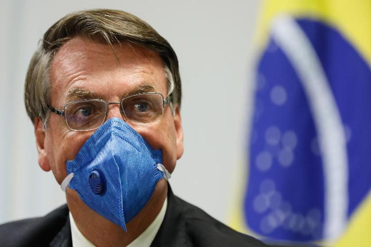 Jair Bolsonaro veta uso de R$ 8,6 bilhões no combate ao coronavírus